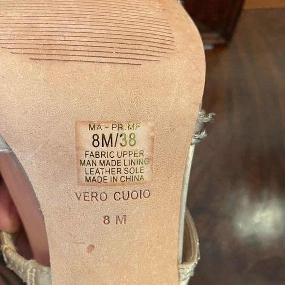 BCBG MAX AZRIA 8M Elegant Gold Strappy Women's Sandals ankle Strap 4” Gold heel - Picture 9 of 13